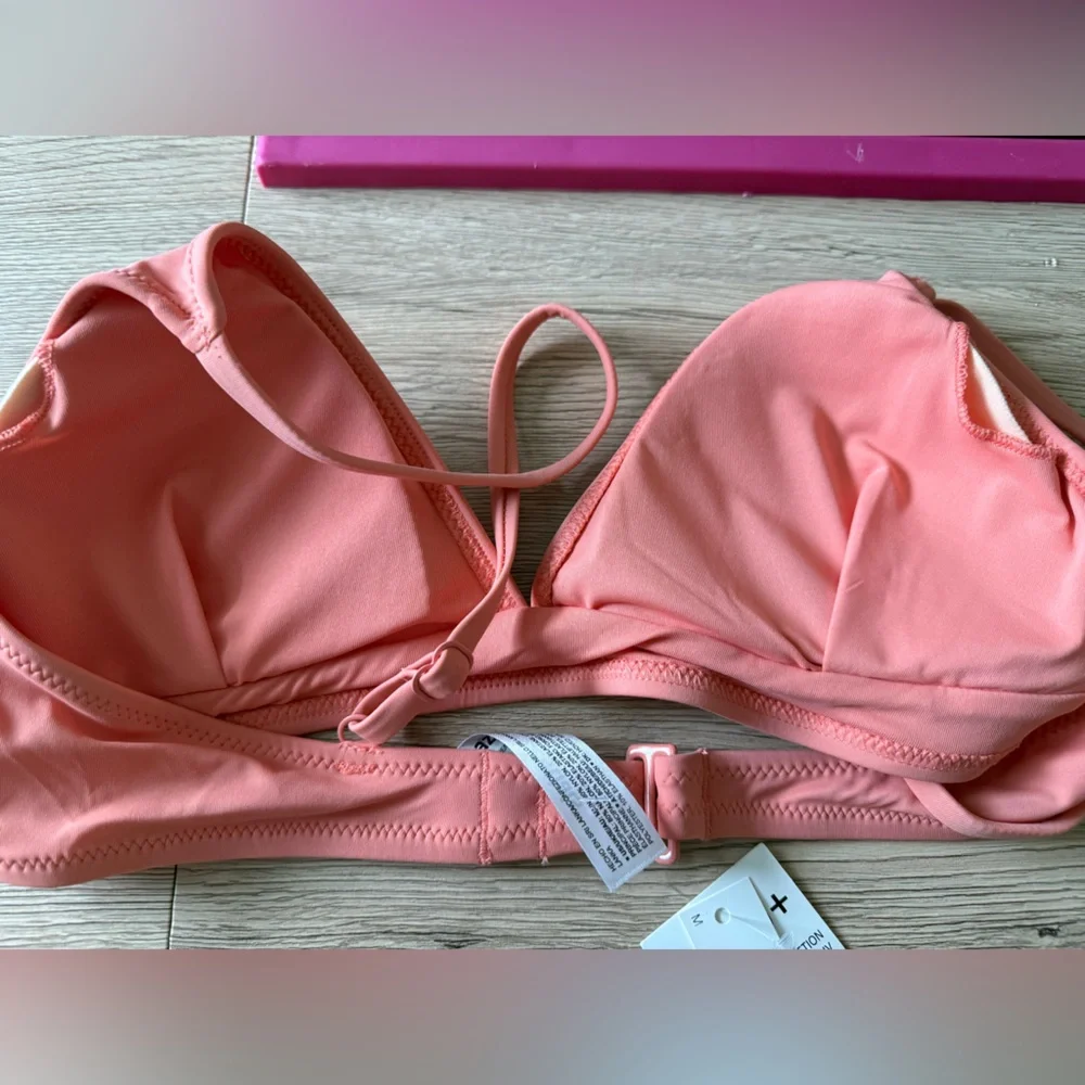 Amazon Essentials Coral Bikini Top